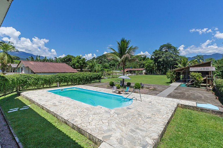 Recanto do Sossego!Com PISCINA grande e Playground