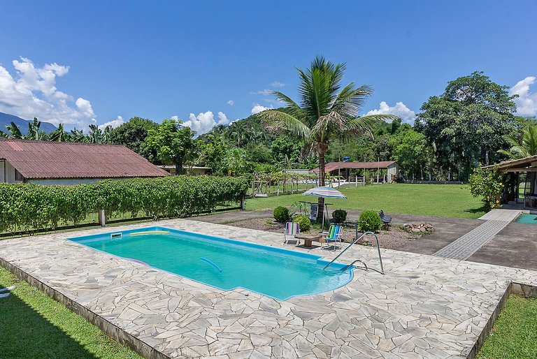 Recanto do Sossego!Com PISCINA grande e Playground