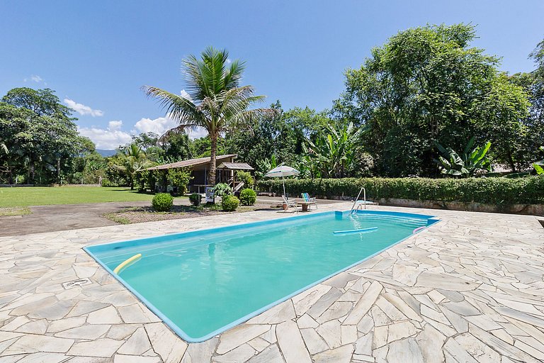 Recanto do Sossego!Com PISCINA grande e Playground
