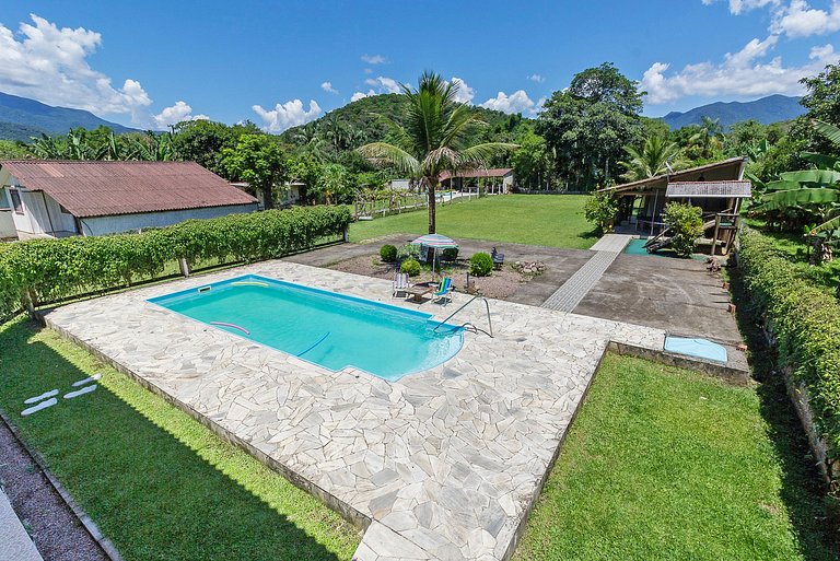 Recanto do Sossego!Com PISCINA grande e Playground