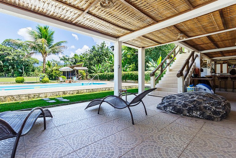 Recanto do Sossego!Com PISCINA grande e Playground