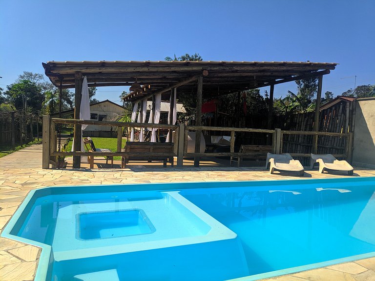 Chácara Piscina e RIO no fundo a 60km de Curitiba