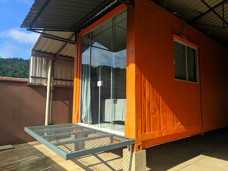 Condomínio Containers está localizado a 900m do centro de Mo