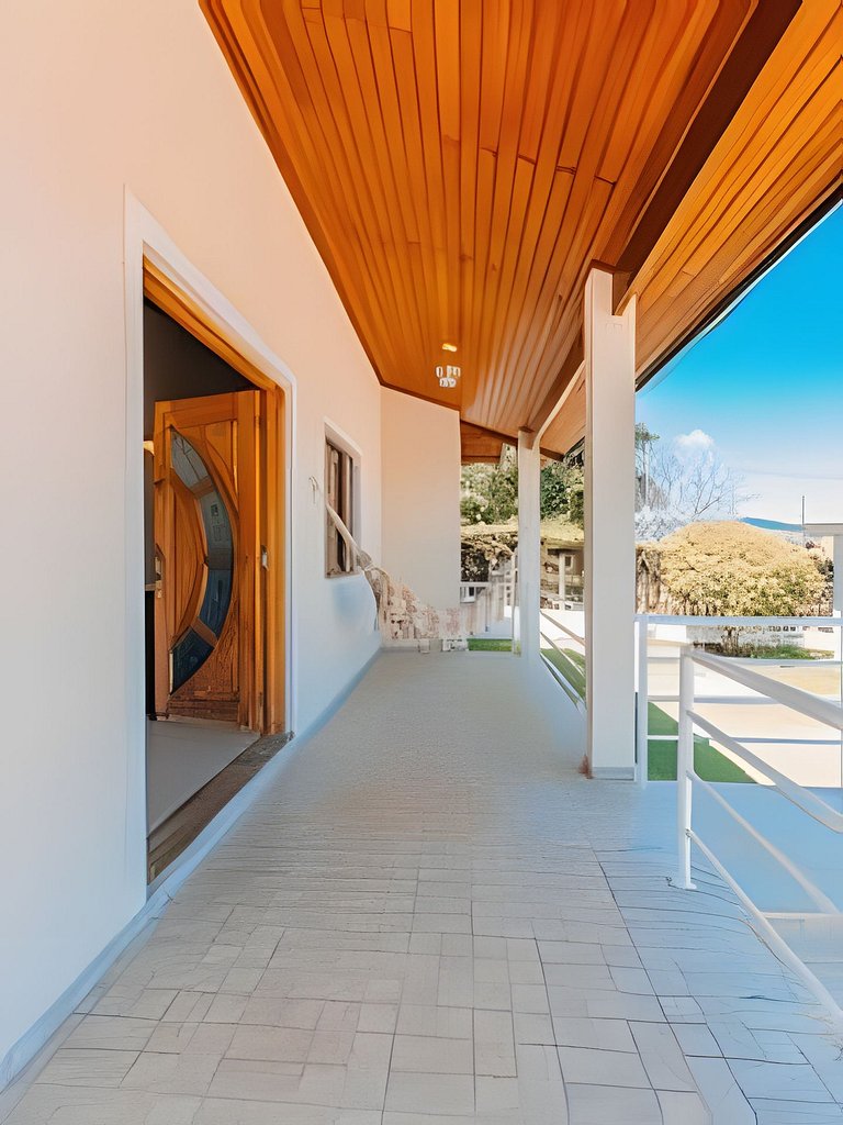 Casa Sol da Montanha, 65 km de SP, condomínio.