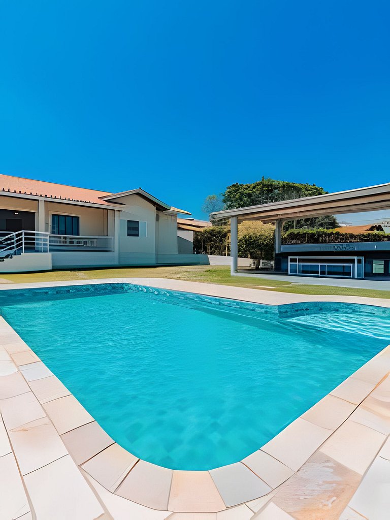 Casa Sol da Montanha, 65 km de SP, condomínio.