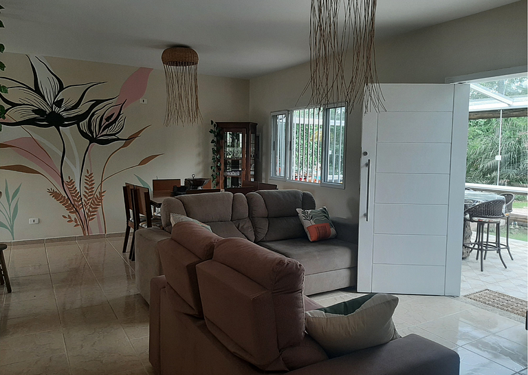 Recanto do Sossego!Com PISCINA grande e Playground