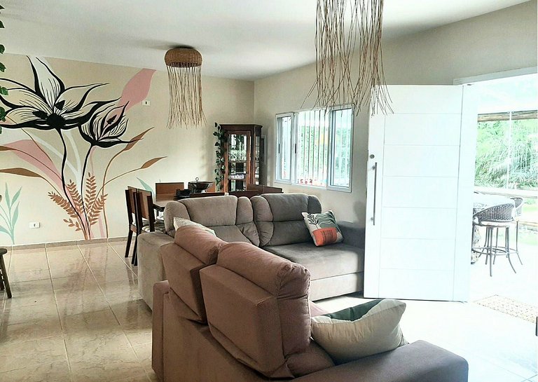 Recanto do Sossego!Com PISCINA grande e Playground