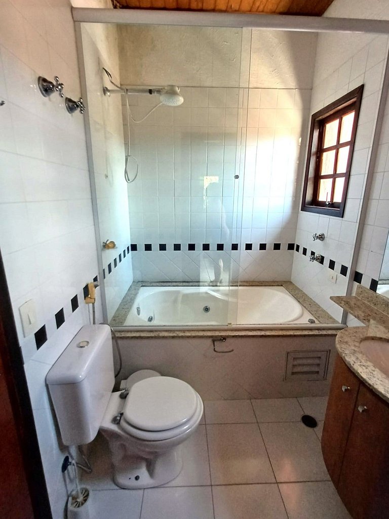 900m PraiaGaivota, Piscina, Churrasqueira, 4 Vagas