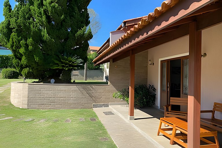 Piscina, Churrasqueira e Lareira em cond, 1h de SP
