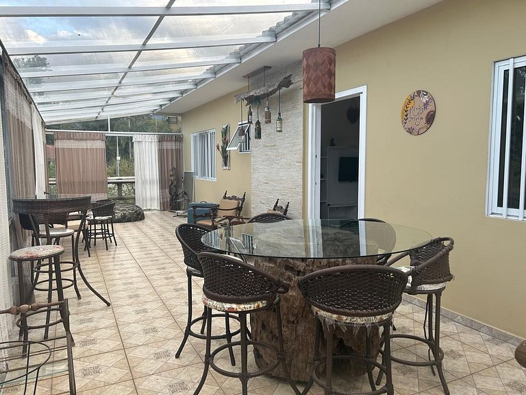 Recanto do Sossego!Com PISCINA grande e Playground