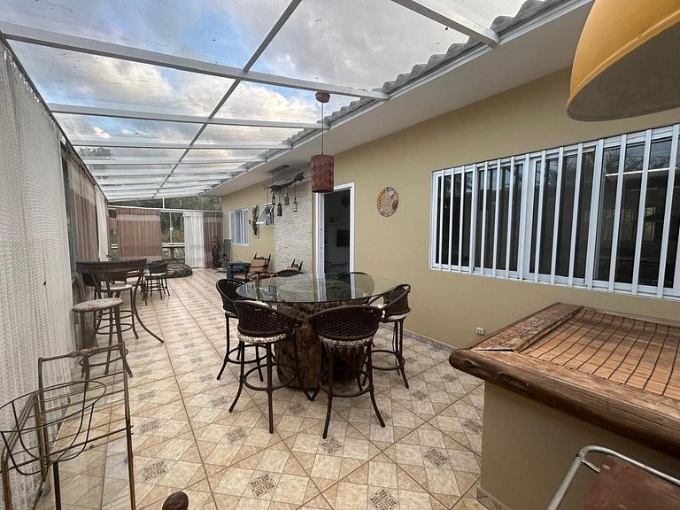 Recanto do Sossego!Com PISCINA grande e Playground