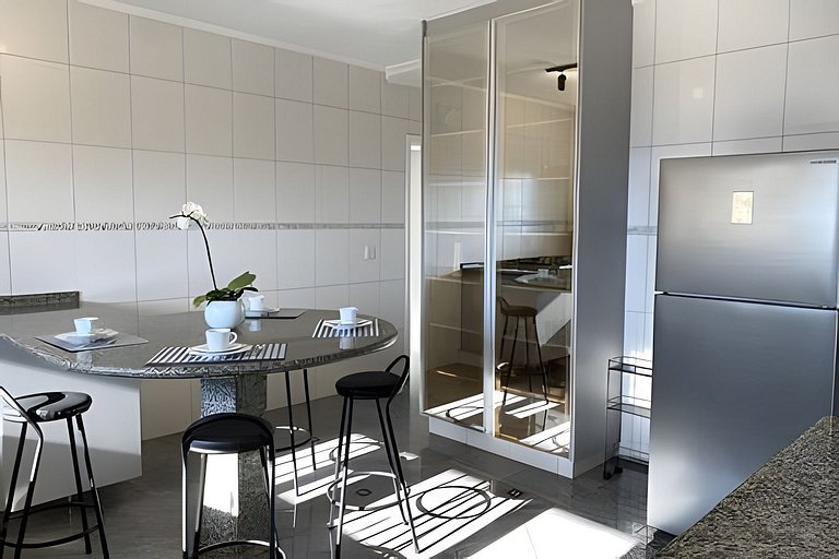 Refúgio com piscina, lareira e conforto – 1h de SP