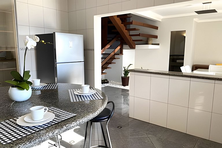 Refúgio com piscina, lareira e conforto – 1h de SP
