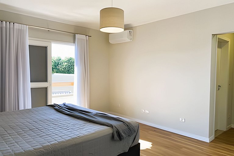 Refúgio com piscina, lareira e conforto – 1h de SP