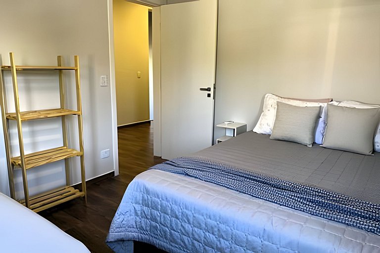 Refúgio com piscina, lareira e conforto – 1h de SP