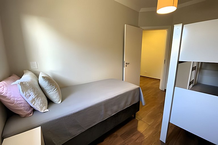 Refúgio com piscina, lareira e conforto – 1h de SP