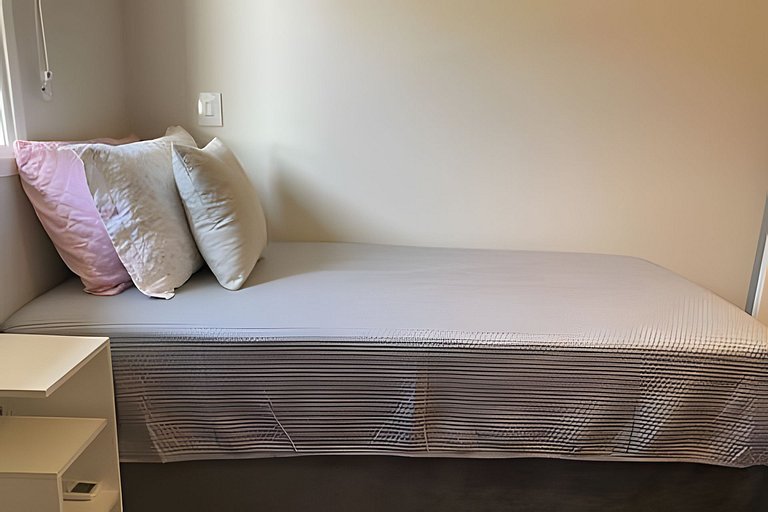 Refúgio com piscina, lareira e conforto – 1h de SP