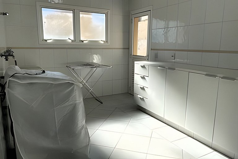 Refúgio com piscina, lareira e conforto – 1h de SP