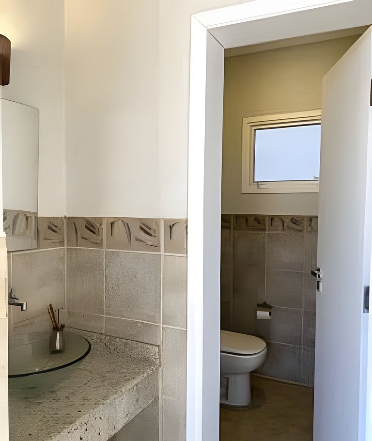 Refúgio com piscina, lareira e conforto – 1h de SP