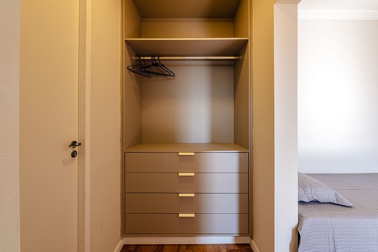 Refúgio com piscina, lareira e conforto – 1h de SP