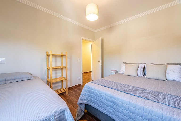 Refúgio com piscina, lareira e conforto – 1h de SP