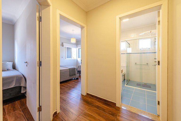 Refúgio com piscina, lareira e conforto – 1h de SP