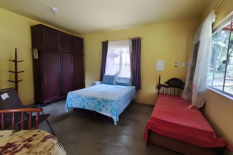 Chalé Morretes Arraial - Piscina e Rio