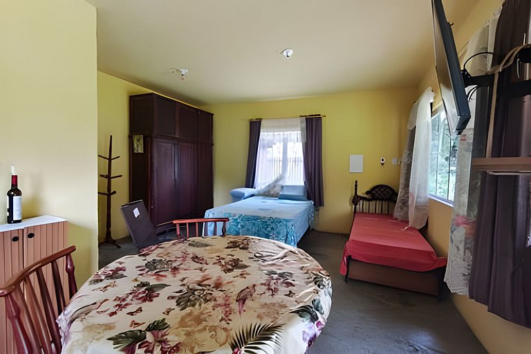 Chalé Morretes Arraial - Piscina e Rio