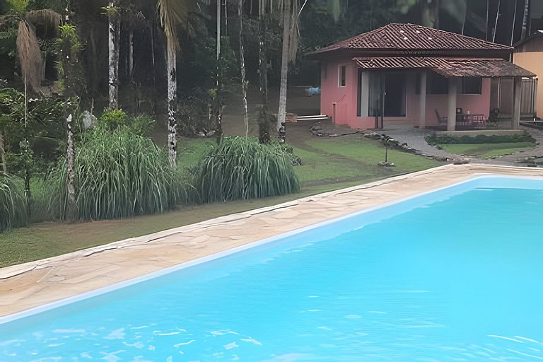 Chalé Morretes Arraial - Piscina e Rio