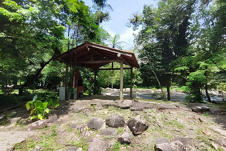 Simplicidade em meio a Natureza -com acesso ao rio