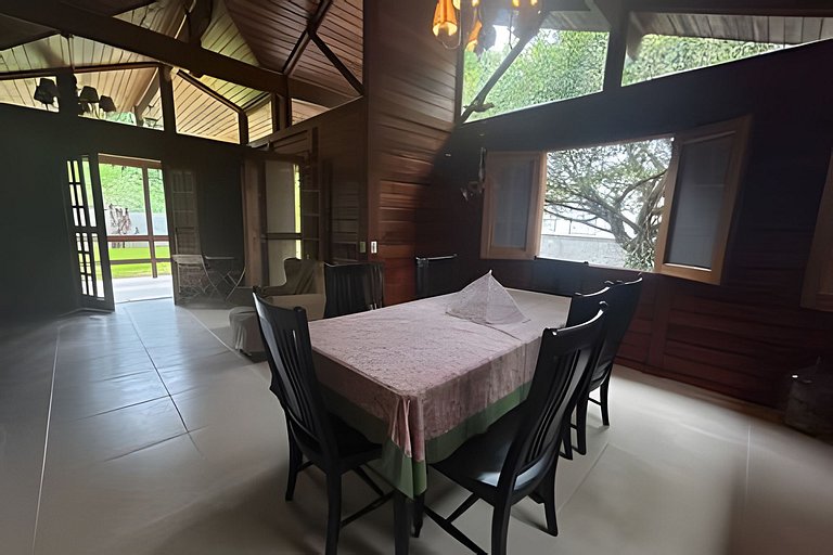 Quintal da Serra -ofurô e ar condicionado