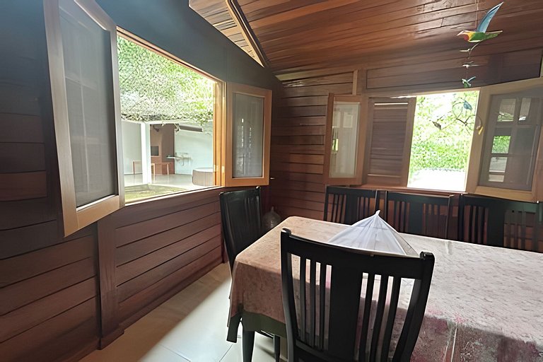 Quintal da Serra -ofurô e ar condicionado