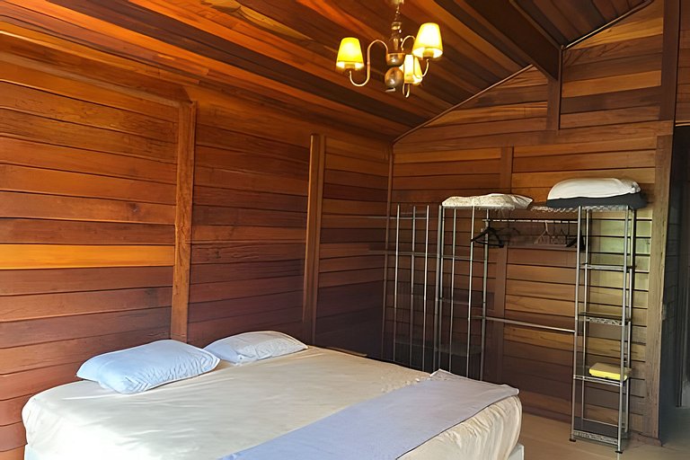 Quintal da Serra -ofurô e ar condicionado