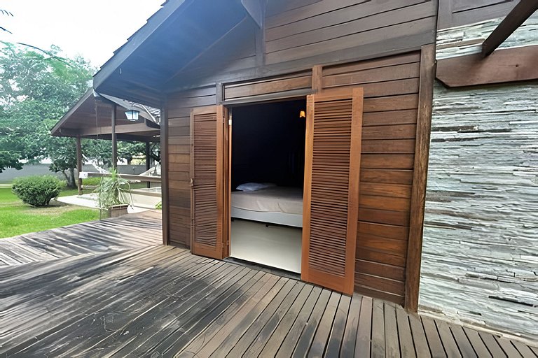 Quintal da Serra -ofurô e ar condicionado