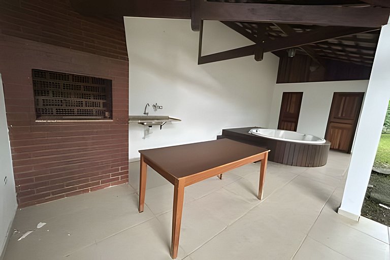 Quintal da Serra -ofurô e ar condicionado