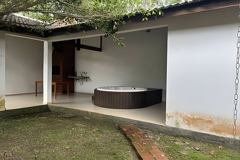 Quintal da Serra -ofurô e ar condicionado