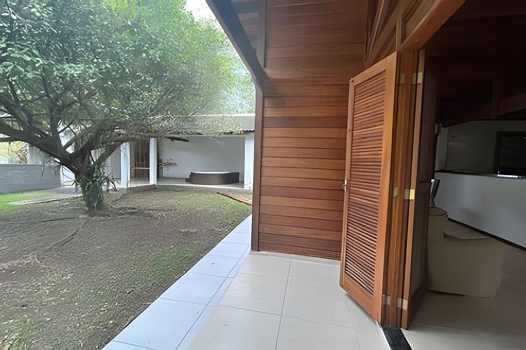 Quintal da Serra -ofurô e ar condicionado