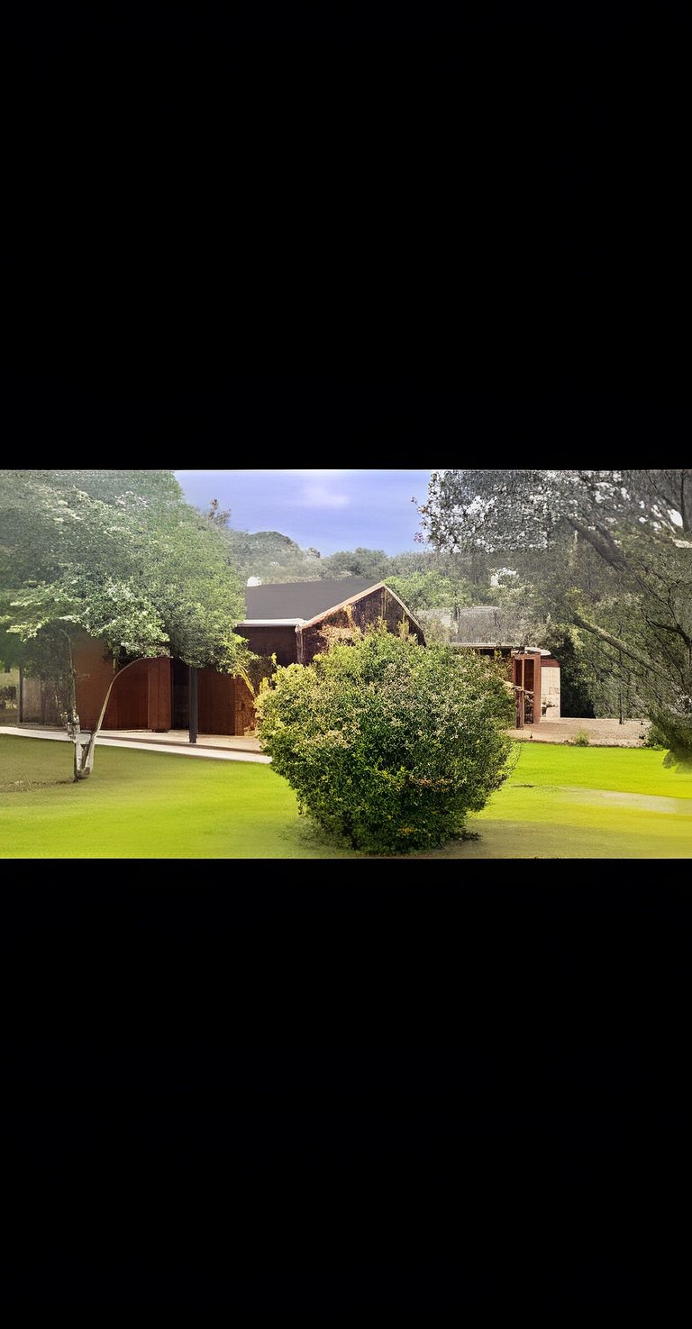 Quintal da Serra -ofurô e ar condicionado