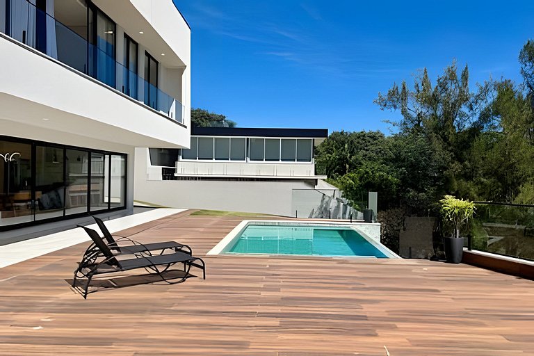 Vista panorâmica | 3 suítes, piscina e gourmet