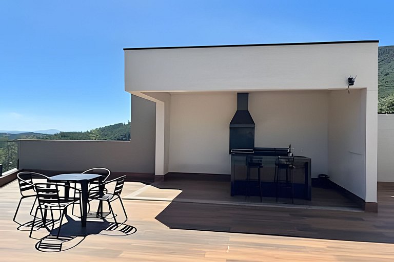 Vista panorâmica | 3 suítes, piscina e gourmet