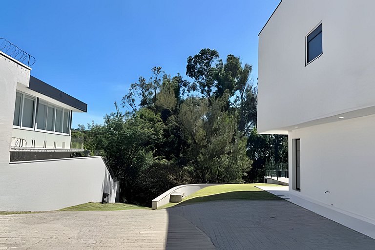 Vista panorâmica | 3 suítes, piscina e gourmet