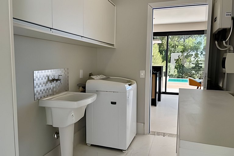 Vista panorâmica | 3 suítes, piscina e gourmet