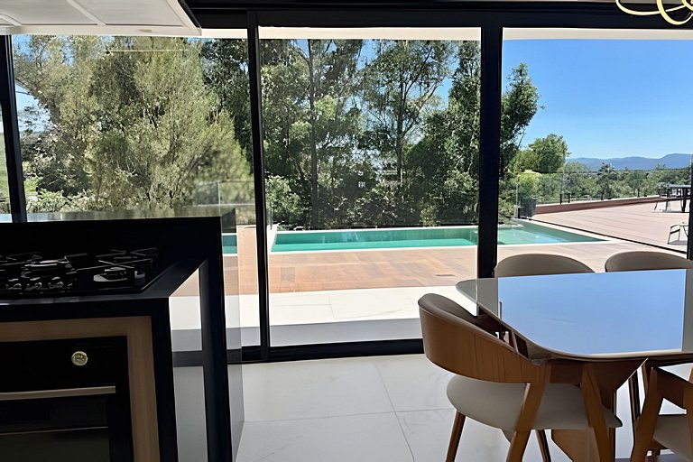Vista panorâmica | 3 suítes, piscina e gourmet