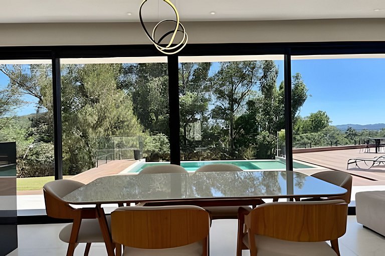 Vista panorâmica | 3 suítes, piscina e gourmet