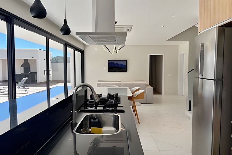 Vista panorâmica | 3 suítes, piscina e gourmet