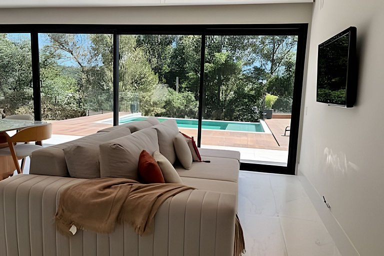 Vista panorâmica | 3 suítes, piscina e gourmet