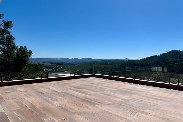 Vista panorâmica | 3 suítes, piscina e gourmet