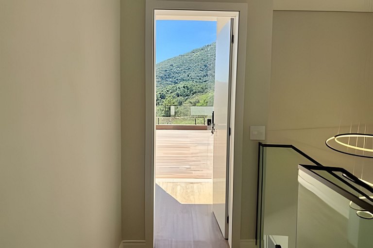 Vista panorâmica | 3 suítes, piscina e gourmet