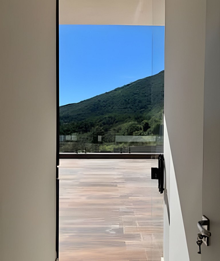 Vista panorâmica | 3 suítes, piscina e gourmet